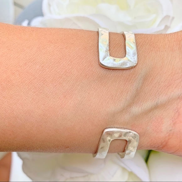 Last One Hammered Chevron Cut Cuff Bracelet. - Picture 3 of 3